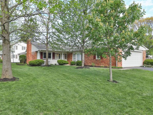 418 Pittsfield Drive , Worthington, OH 43085