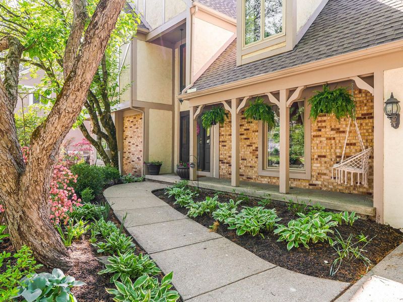 5141 Springfield Court, Westerville, OH 43081 Photo 2