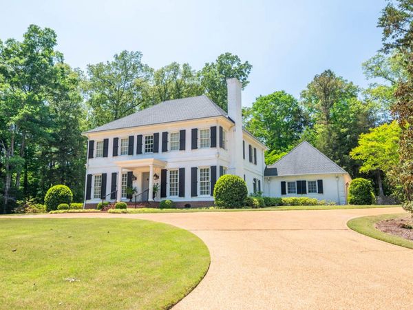 205 Wood Ridge, Starkville, MS 39759
