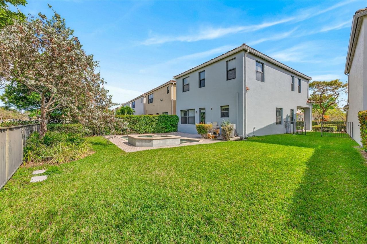 19278 NE 6th Ave , Miami, FL 33179 Photo