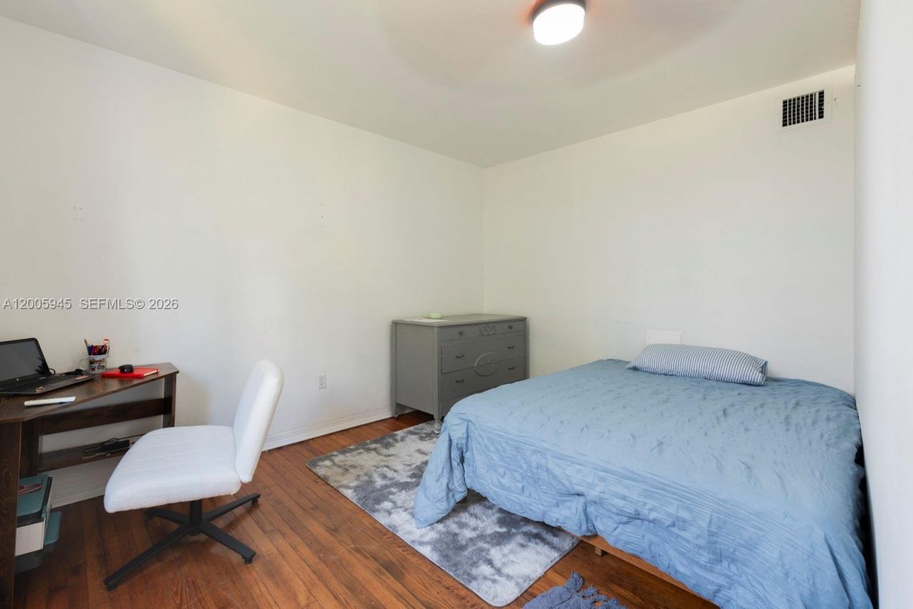 6941 Bay Dr, Unit B3, Miami Beach, FL 33141 Photo