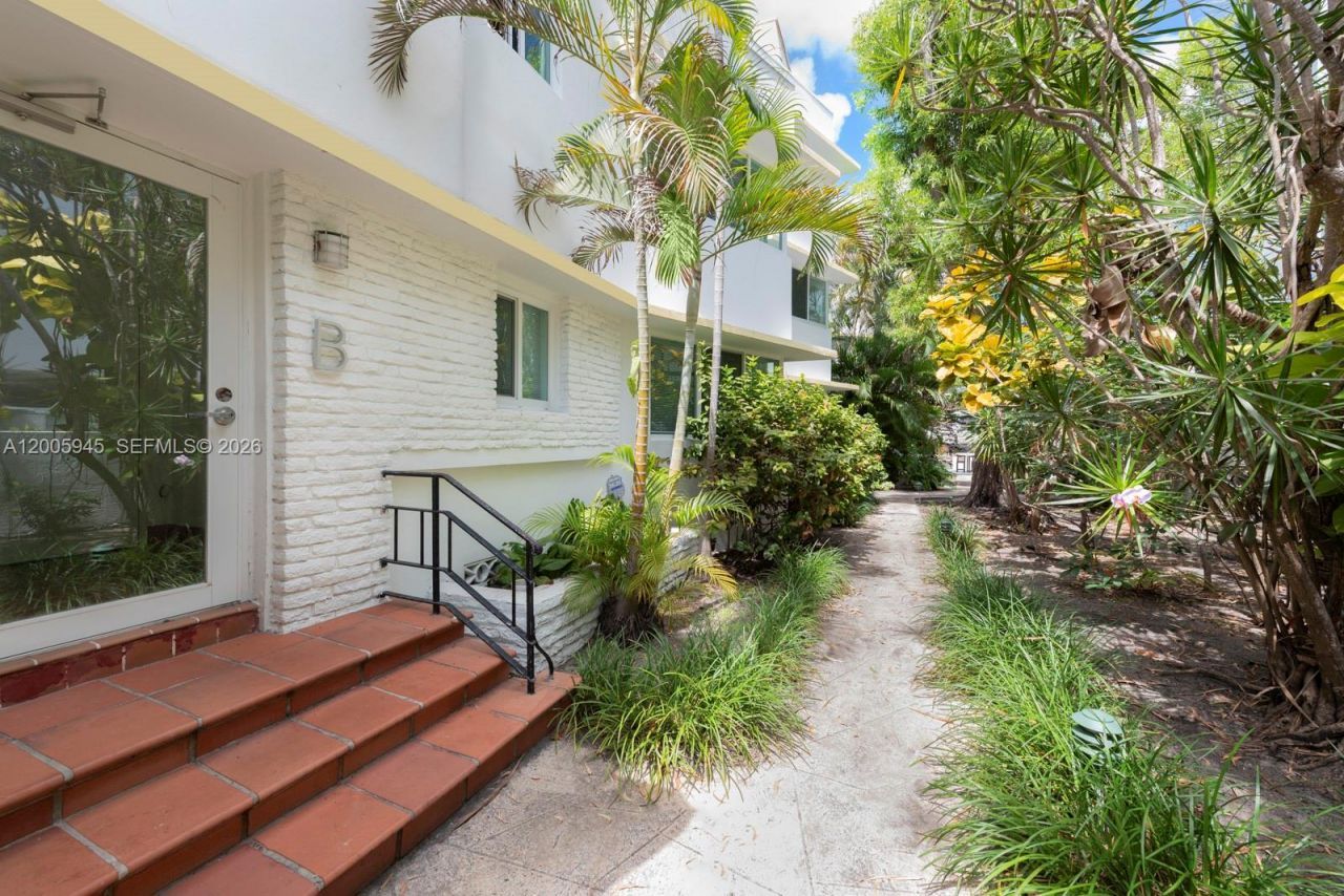 6941 Bay Dr, Unit B3, Miami Beach, FL 33141 Photo