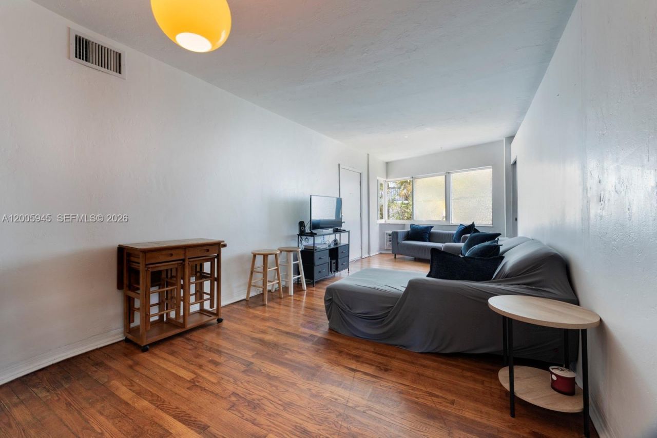 6941 Bay Dr, Unit B3, Miami Beach, FL 33141 Photo