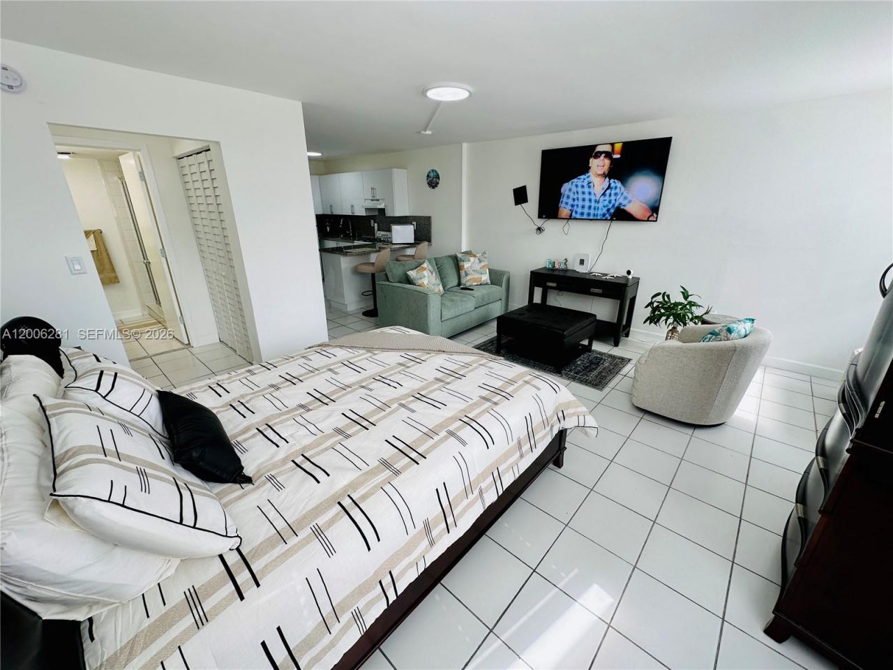 710 Washington Ave , Unit 321, Miami Beach, FL 33139 Photo