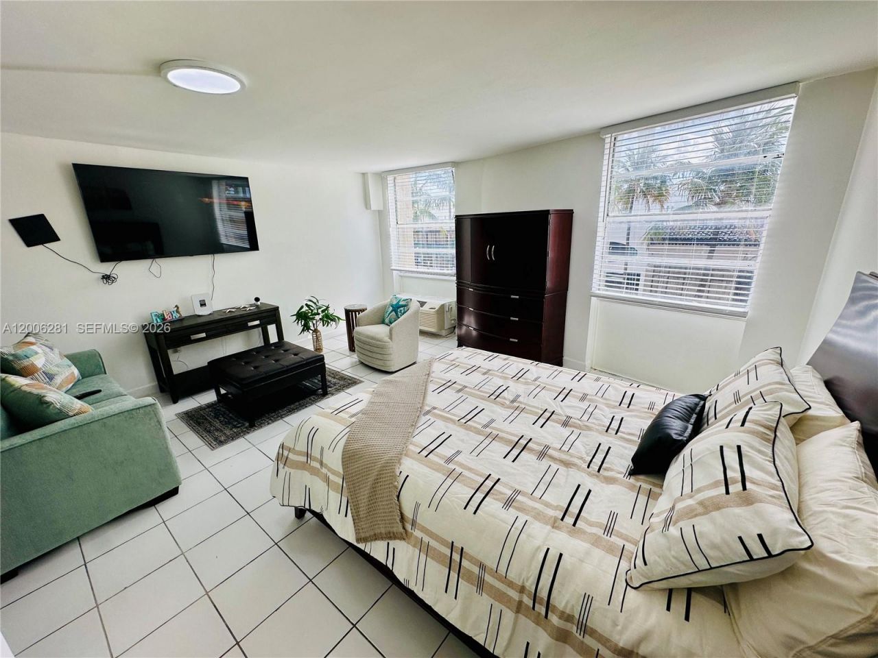 710 Washington Ave , Unit 321, Miami Beach, FL 33139 Photo