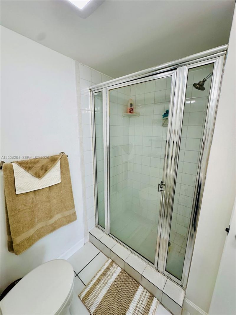 710 Washington Ave , Unit 321, Miami Beach, FL 33139 Photo