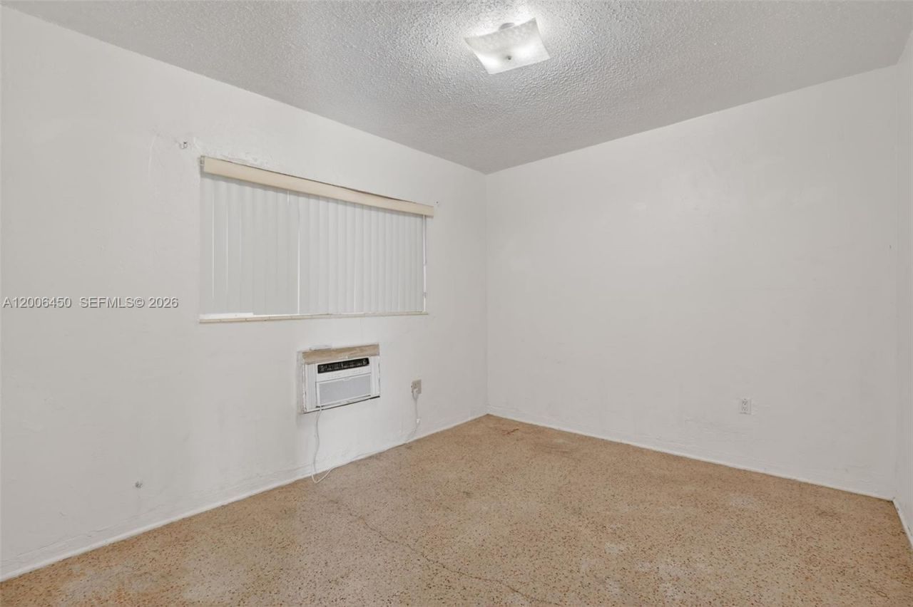 2100 NW 24th St , Miami, FL 33142 Photo