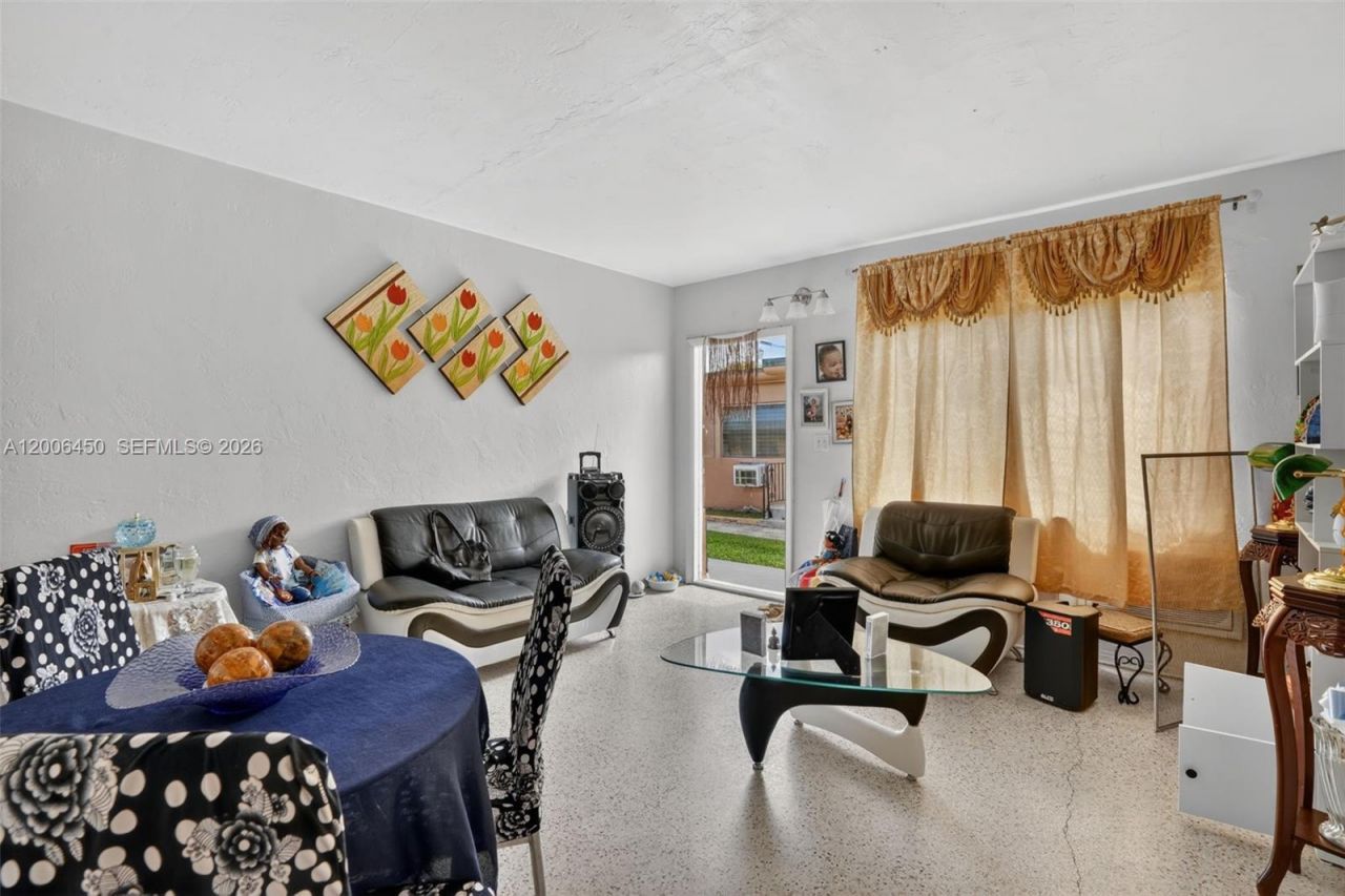 2100 NW 24th St , Miami, FL 33142 Photo
