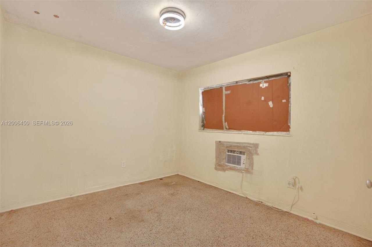 2100 NW 24th St , Miami, FL 33142 Photo