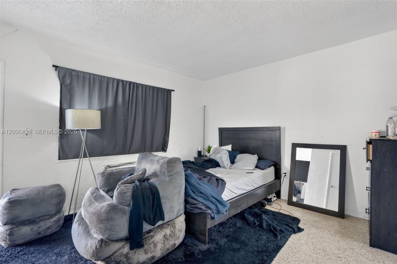 2100 NW 24th St , Miami, FL 33142 Photo