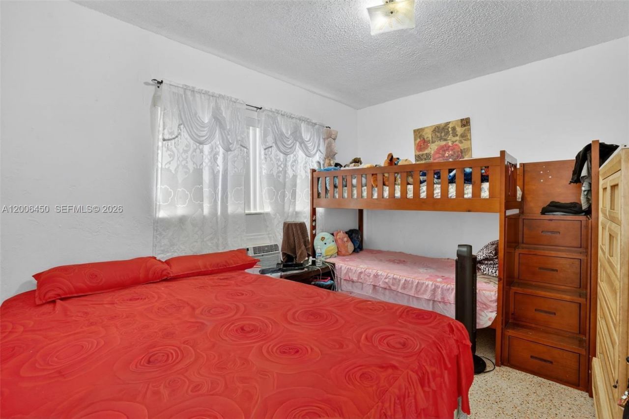 2100 NW 24th St , Miami, FL 33142 Photo
