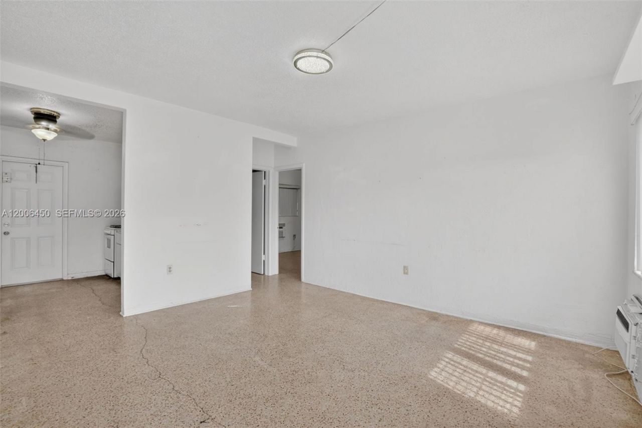 2100 NW 24th St , Miami, FL 33142 Photo