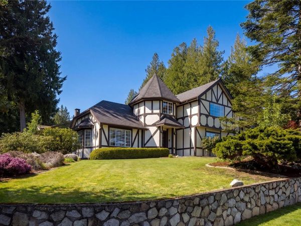 1753 Mayneview Terr , North Saanich, BC V8L 4L5