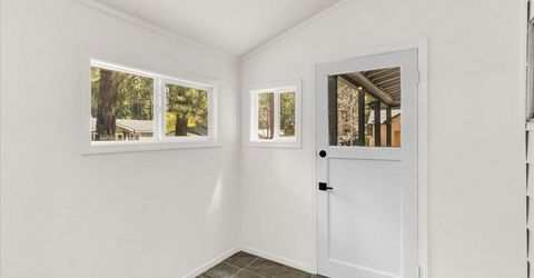841 S Shore Drive, South Lake Tahoe, CA 96150 Photo