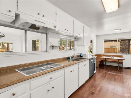 841 S Shore Drive, South Lake Tahoe, CA 96150 Photo