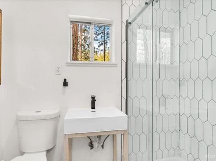 841 S Shore Drive, South Lake Tahoe, CA 96150 Photo