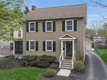 94 Highland Drive, Williamsville, NY 14221