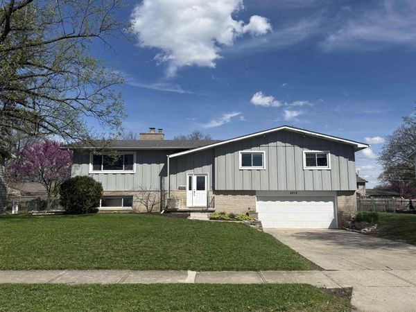 5616 Dartmouth Drive, Fort Wayne, IN 46825