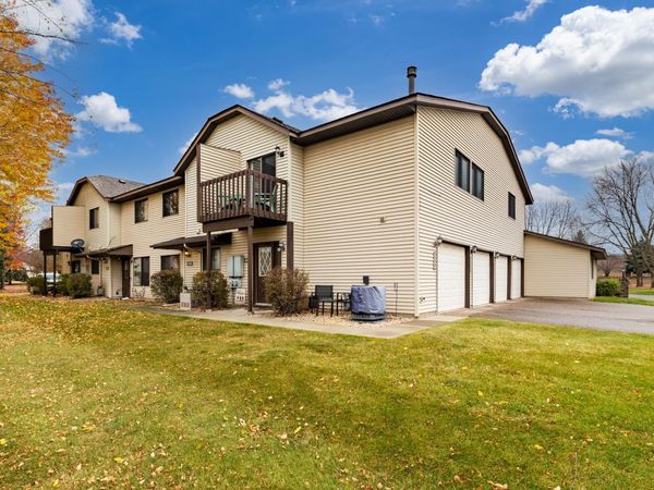 4289 Centerville Road , Vadnais Heights, MN 55127