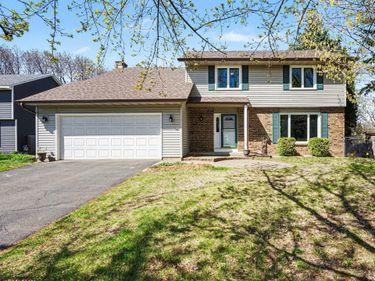 1712 James Court, Burnsville, MN 55337