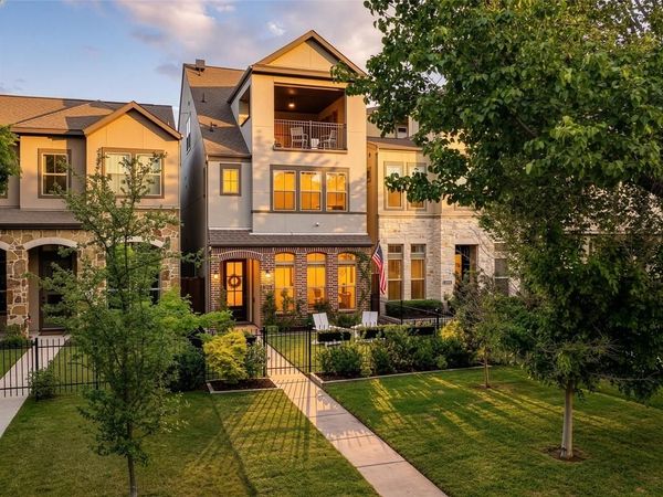 3710 Red Leaf Lane , Dallas, TX 75209