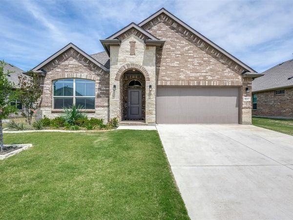 5267 Mountain View Drive, Krum, TX 76249