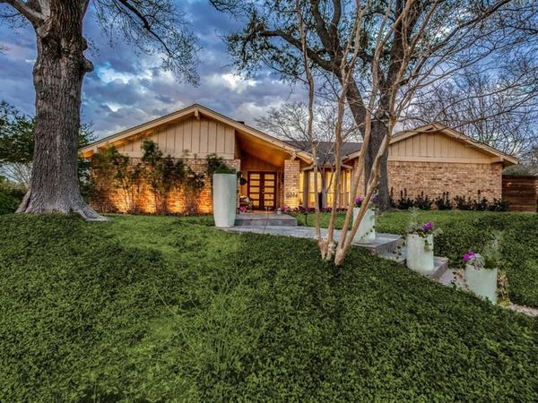 10334 White Rock Place , Dallas, TX 75238