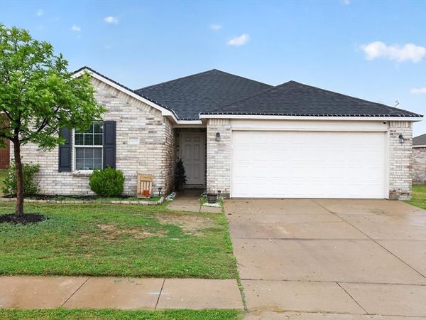 1256 Boxwood Lane, Burleson, TX 76028