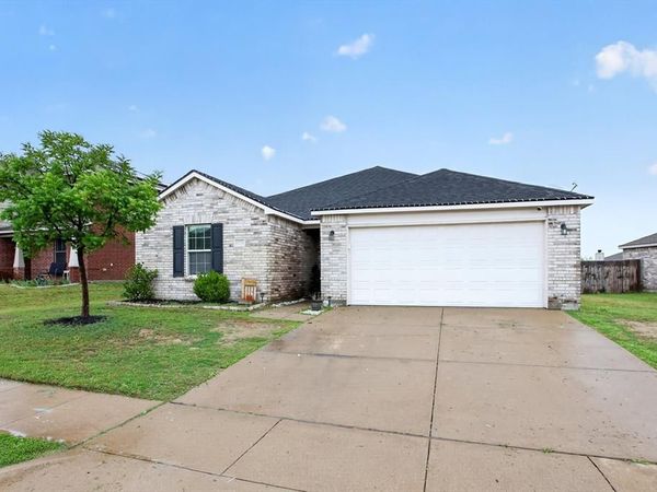 1256 Boxwood Lane, Burleson, TX 76028