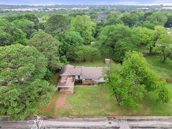 2103 Pecandale Drive, Arlington, TX 76013