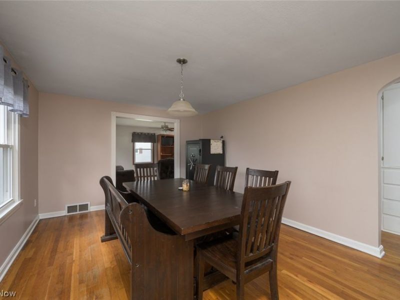 140 Edward Street NW, Champion, OH 44483 Photo 16