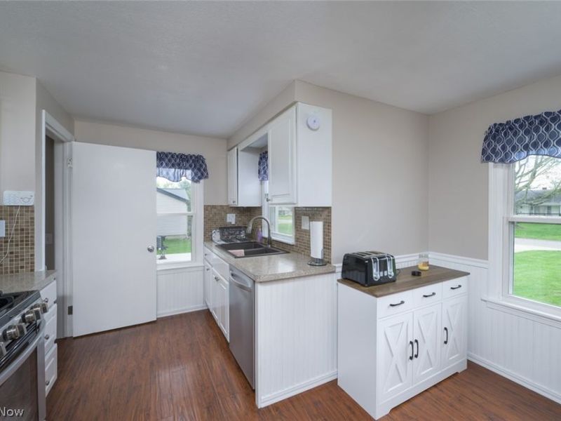 140 Edward Street NW, Champion, OH 44483 Photo 17