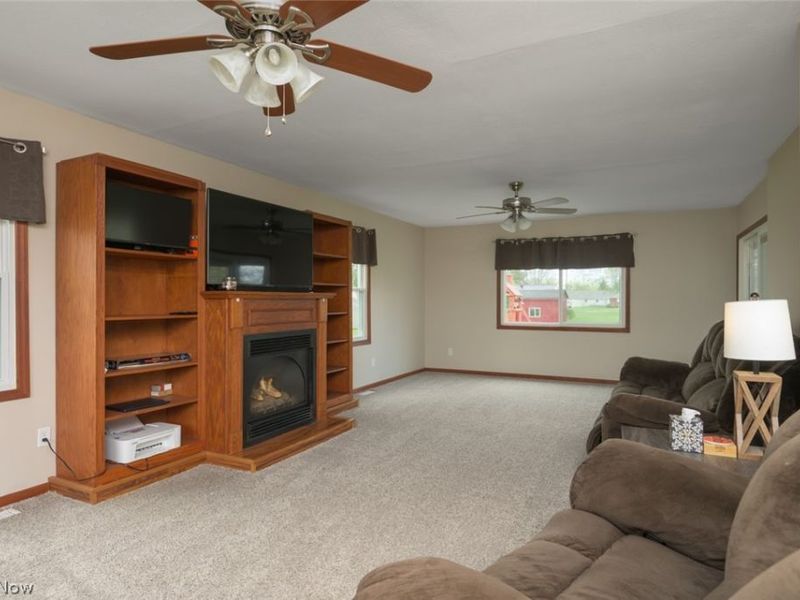 140 Edward Street NW, Champion, OH 44483 Photo 20