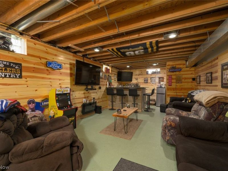 140 Edward Street NW, Champion, OH 44483 Photo 28