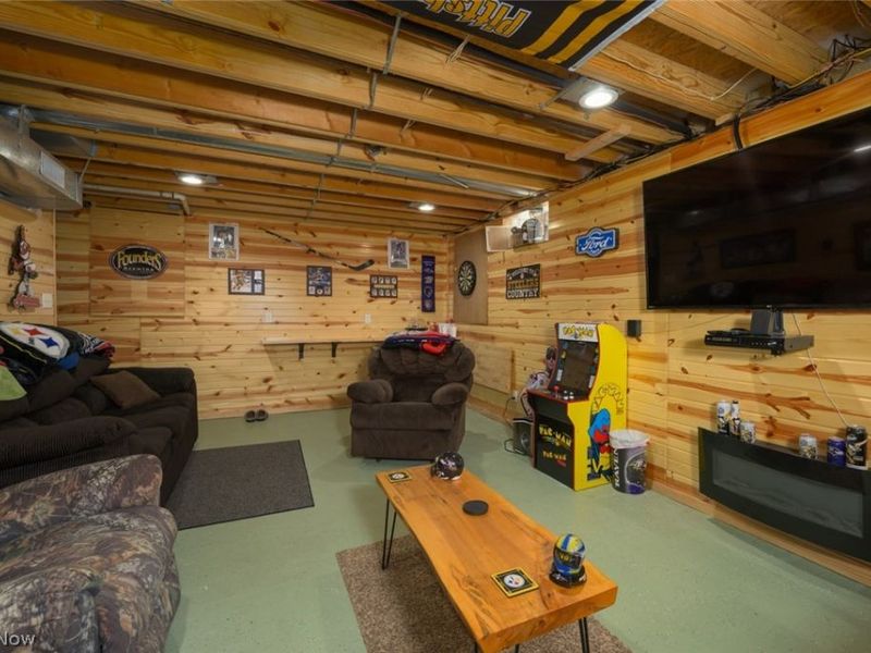 140 Edward Street NW, Champion, OH 44483 Photo 29