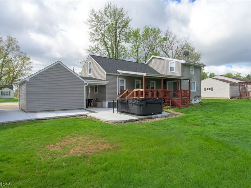 140 Edward Street NW, Champion, OH 44483 Photo 5