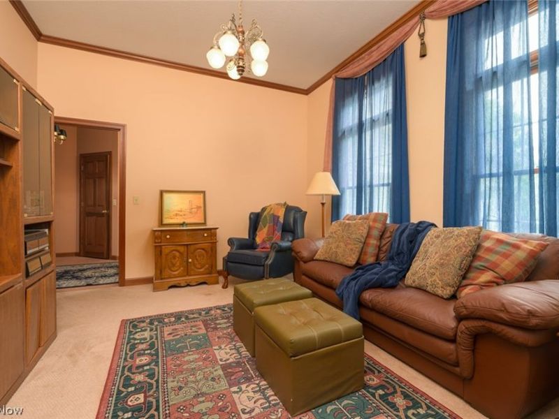 1015 Cambridge Court NE, Warren, OH 44484 Photo 13