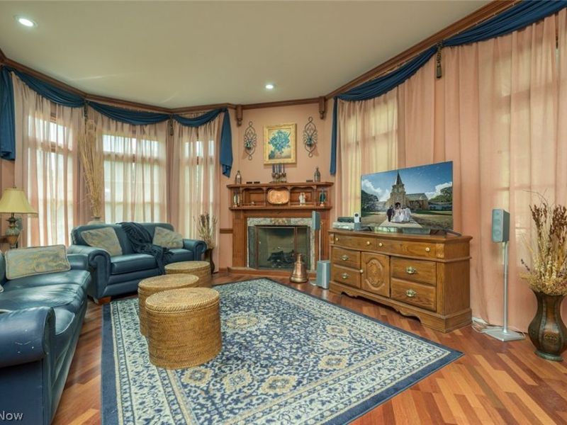 1015 Cambridge Court NE, Warren, OH 44484 Photo 14