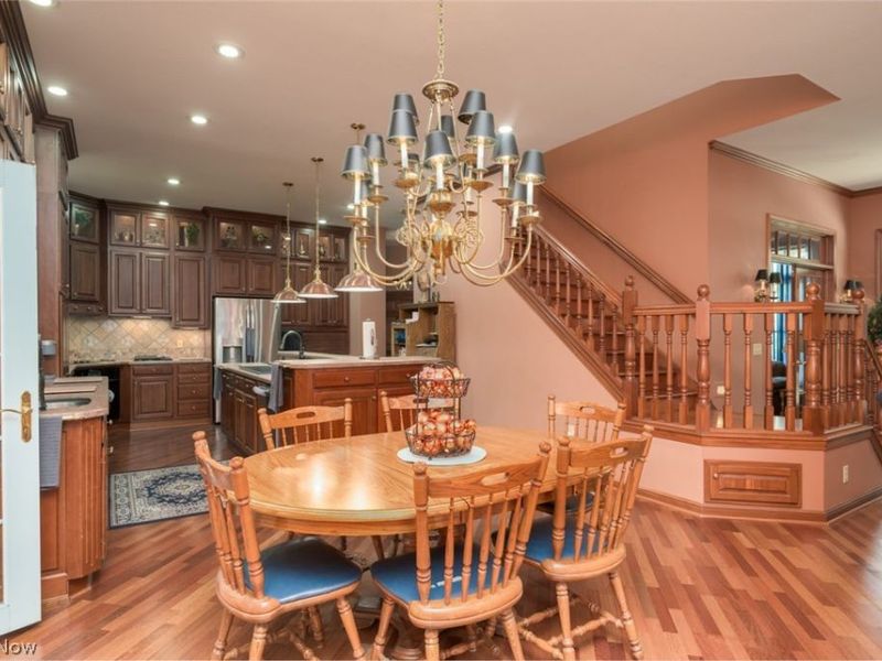 1015 Cambridge Court NE, Warren, OH 44484 Photo 16