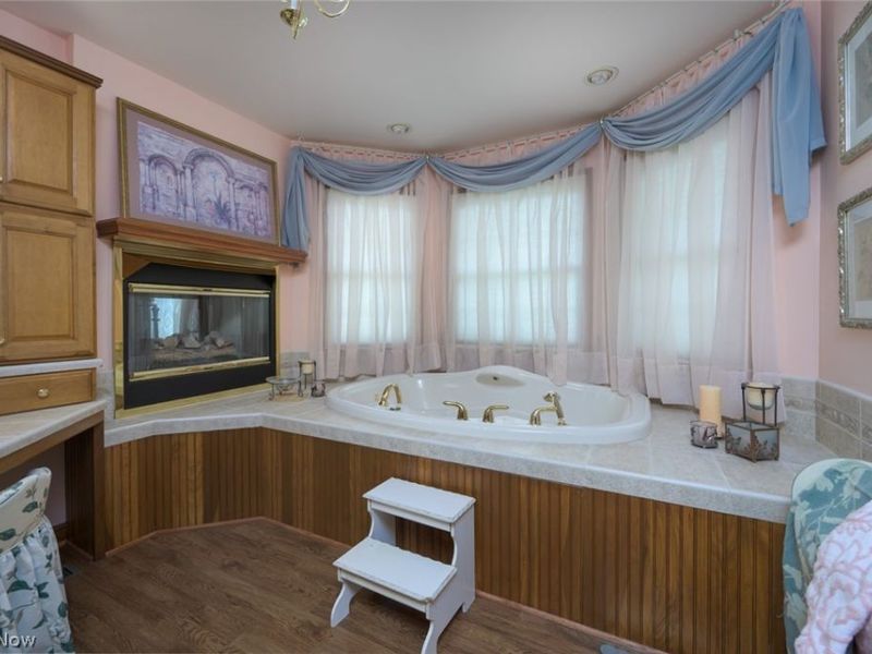 1015 Cambridge Court NE, Warren, OH 44484 Photo 28