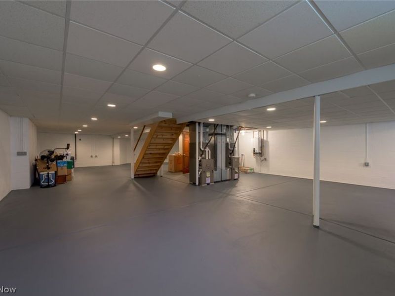 1015 Cambridge Court NE, Warren, OH 44484 Photo 38