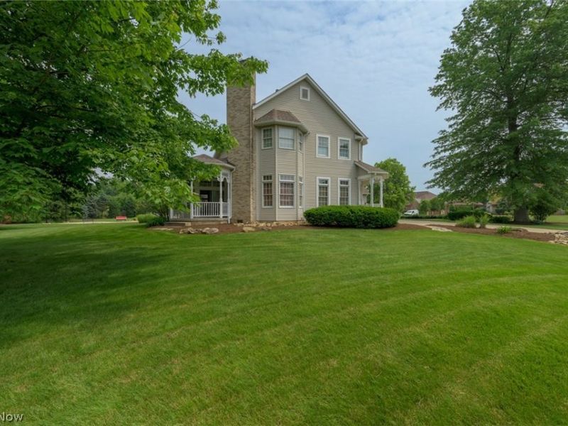 1015 Cambridge Court NE, Warren, OH 44484 Photo 7