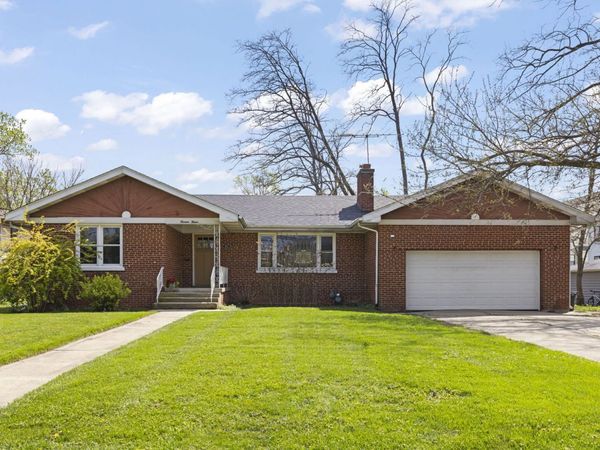 1412 Avery Avenue , Wheaton, IL 60187