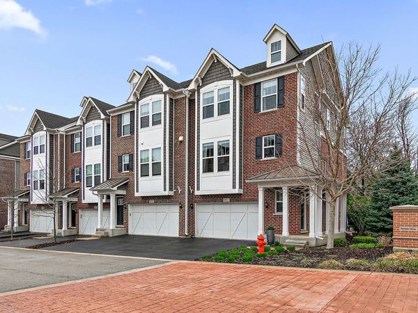 903 Coletta Circle , Naperville, IL 60563