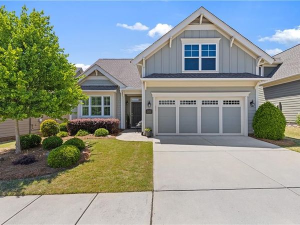 3826 English Oak Drive SW, Gainesville, GA 30504