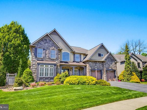 678 JAKE LANDIS ROAD, LITITZ, PA 17543