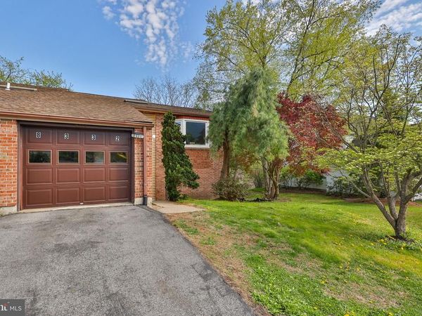 8332 WILLOW RUN, FOGELSVILLE, PA 18051