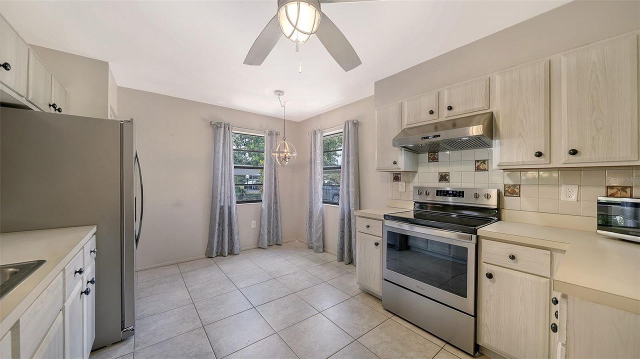 5056 Barrington Circle, Unit 2602, Sarasota, FL 34234 Photo