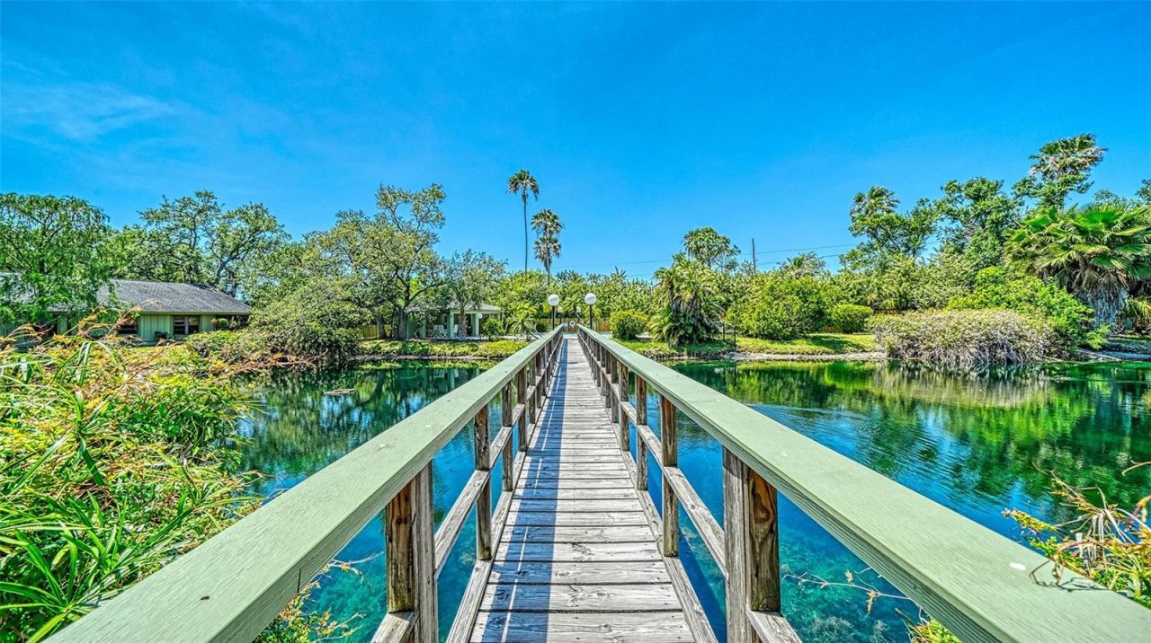 5056 Barrington Circle, Unit 2602, Sarasota, FL 34234 Photo