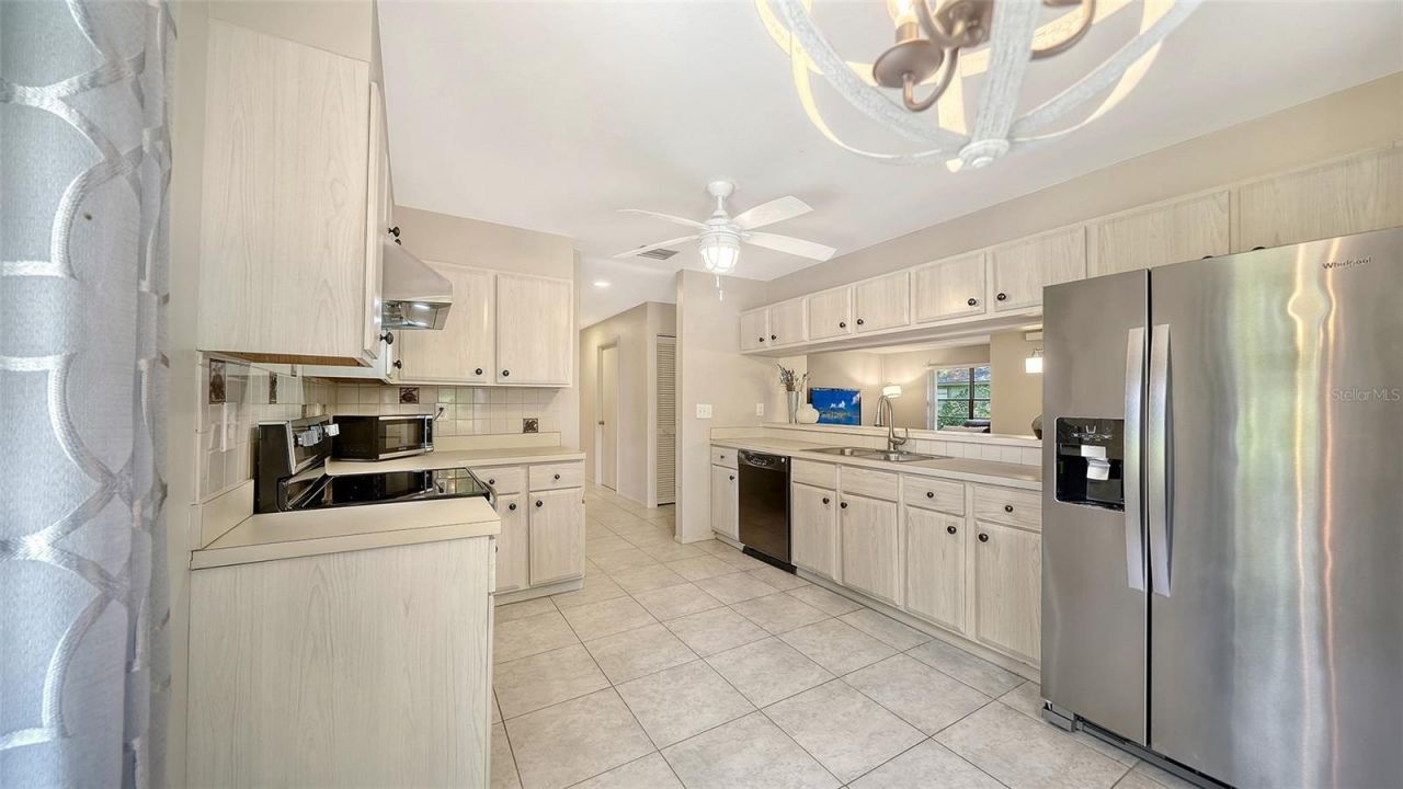 5056 Barrington Circle, Unit 2602, Sarasota, FL 34234 Photo
